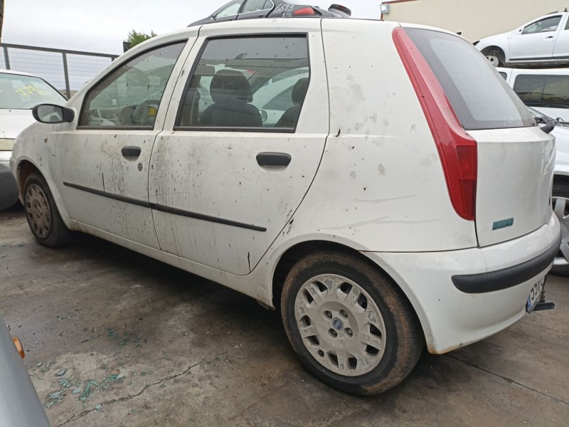 fiat punto berlina (188) del año 2001