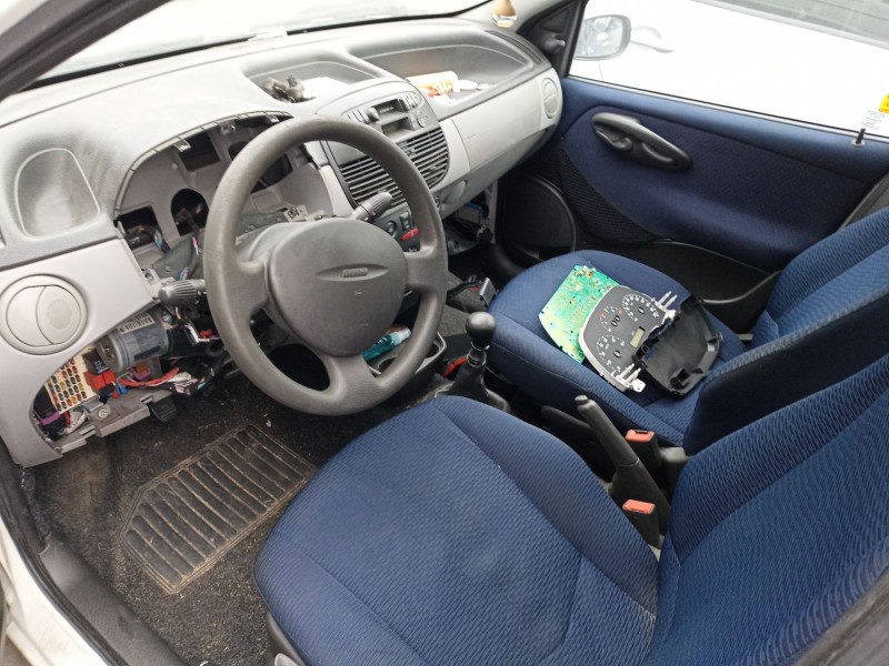 fiat punto berlina (188) del año 2001