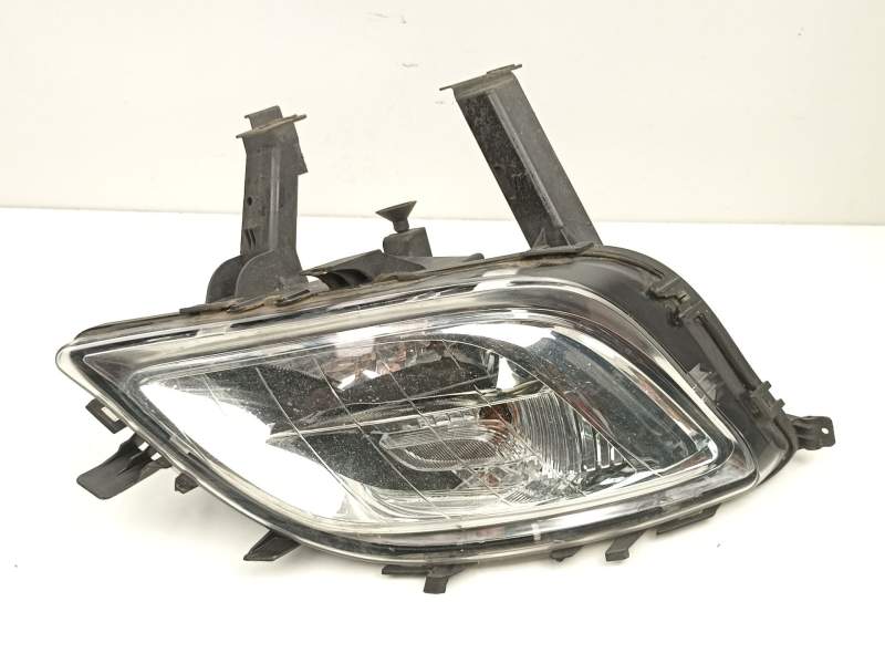 Recambio de antiniebla derecho para opel astra j (p10) 1.3 cdti (68) referencia OEM IAM 13293619  