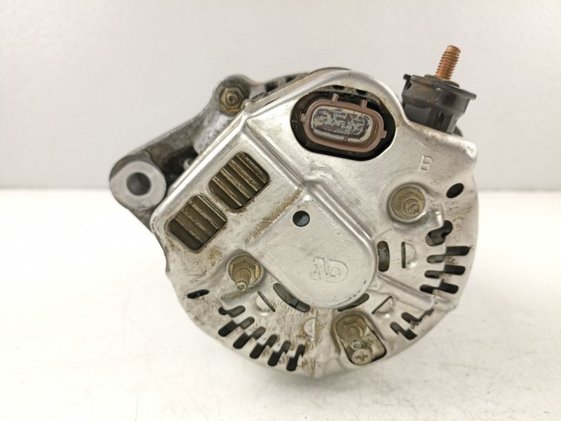 Recambio de alternador para rover 400 fastback (rt) 420 di referencia OEM IAM YLE101500 1002132272 