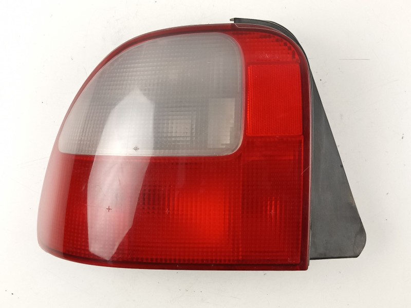 Recambio de piloto trasero izquierdo para rover 400 fastback (rt) 420 di referencia OEM IAM XFB101430  