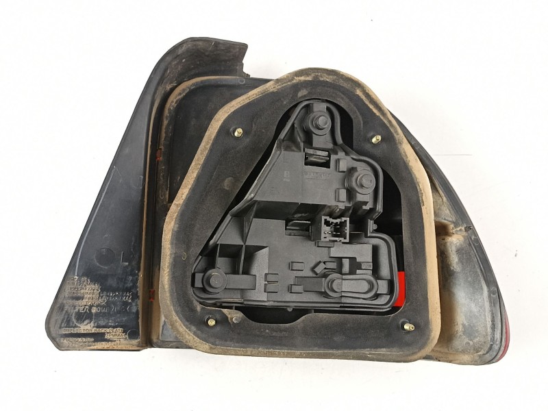 Recambio de piloto trasero izquierdo para rover 400 fastback (rt) 420 di referencia OEM IAM XFB101430  