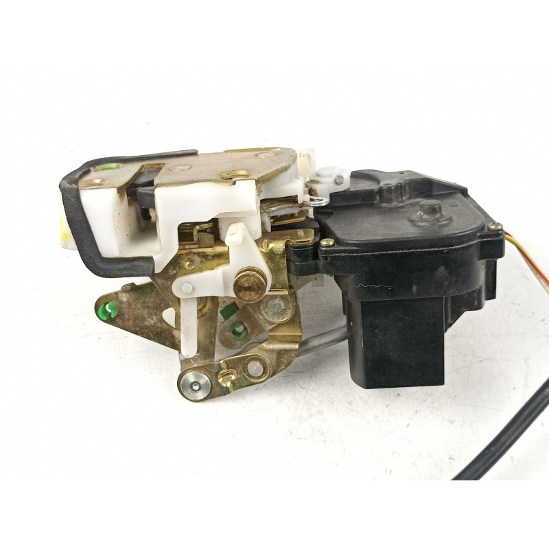 Recambio de cerradura puerta trasera derecha para rover 400 fastback (rt) 420 di referencia OEM IAM CWC102200 PMP116RF FQM100480