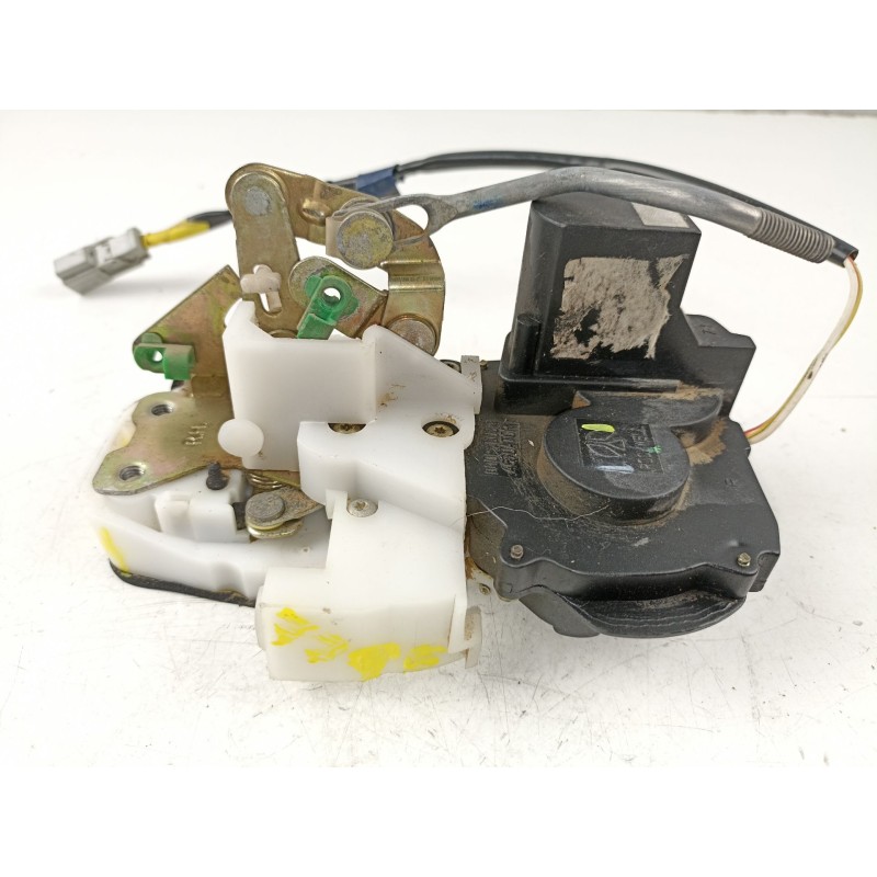 Recambio de cerradura puerta trasera derecha para rover 400 fastback (rt) 420 di referencia OEM IAM CWC102200 PMP116RF FQM100480