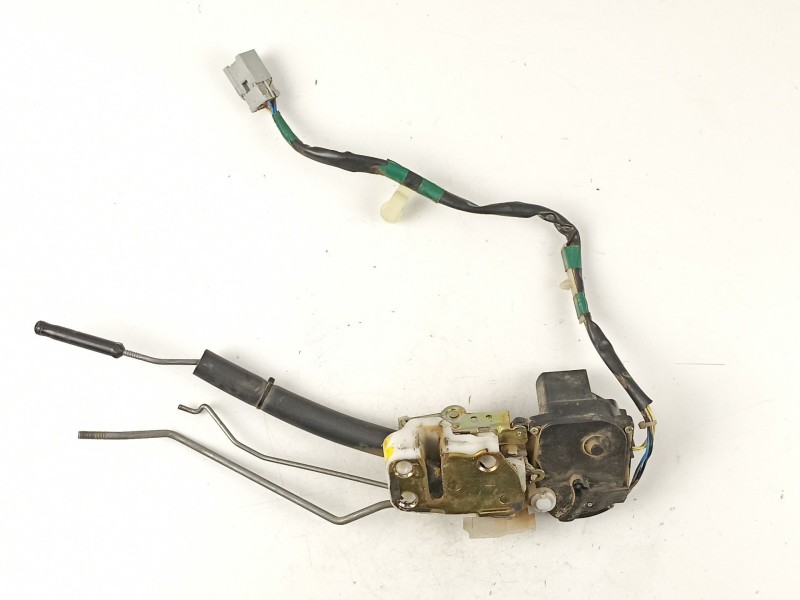 Recambio de cerradura puerta delantera izquierda para rover 400 fastback (rt) 420 di referencia OEM IAM FUB102750  