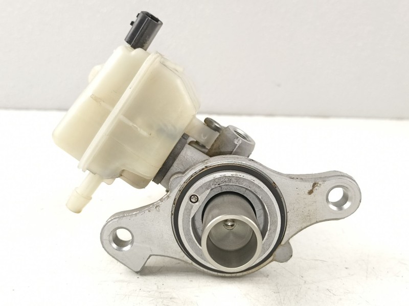 Recambio de bomba de freno para renault megane iii sport tourer dynamique referencia OEM IAM 460115826R  460910009R