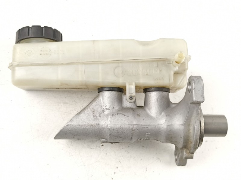 Recambio de bomba de freno para renault megane iii sport tourer dynamique referencia OEM IAM 460115826R  460910009R
