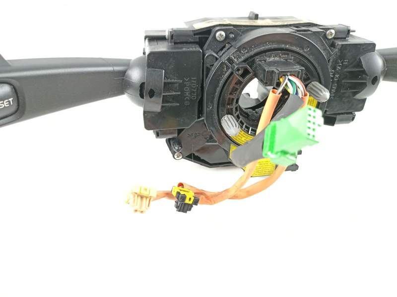 Recambio de cerradura puerta delantera derecha para mercedes-benz a 170 1.7 td 5p referencia OEM IAM A1687202235  1687202235