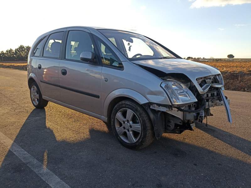 opel meriva del año 2004