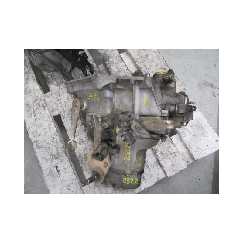Recambio de caja cambios 5v gasolina citroen saxo 14 g 1998 para  referencia OEM IAM 20CC04  