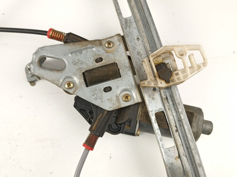 Recambio de elevalunas delantero derecho para peugeot 206 2.0 hdi-rhy referencia OEM IAM 9222E4  