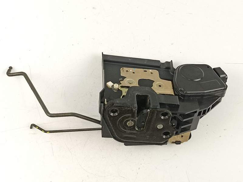 Recambio de cerradura puerta delantera izquierda para hyundai tucson 2.0 crdi referencia OEM IAM 813102E010  