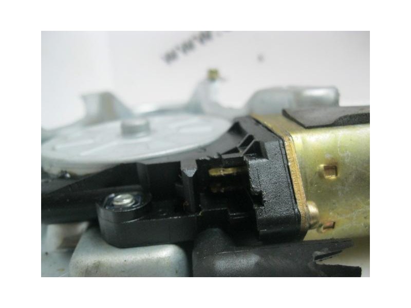 Recambio de elevalunas elec. tra. dch. : land rover discovery : 2.5 d -15p (138,04cv) 5p [2001] para land rover discovery 2.5 d 