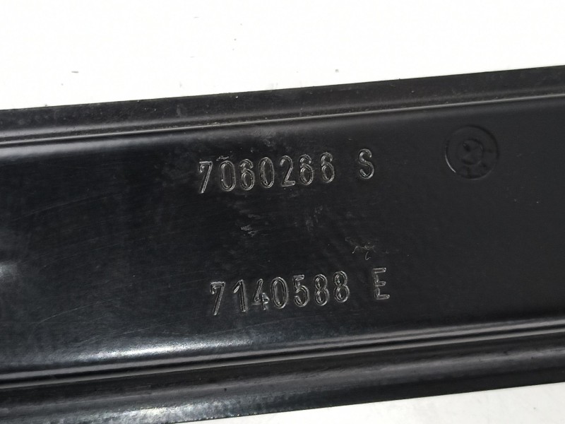 Recambio de elevalunas delantero derecho para bmw serie 3 berlina (e90) 320d referencia OEM IAM 7140588 7060266 51337140588