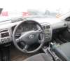 toyota avensis del año 2001
