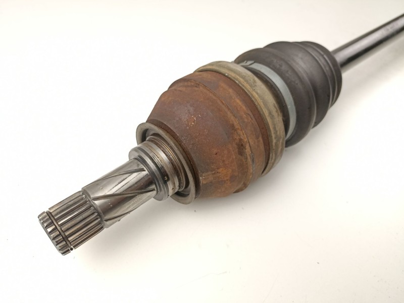 Recambio de transmision delantera derecha para opel astra h berlina 1.6 16v referencia OEM IAM 374548  13191326