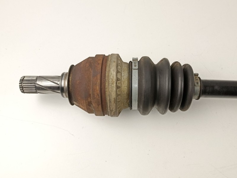 Recambio de transmision delantera derecha para opel astra h berlina 1.6 16v referencia OEM IAM 374548  13191326