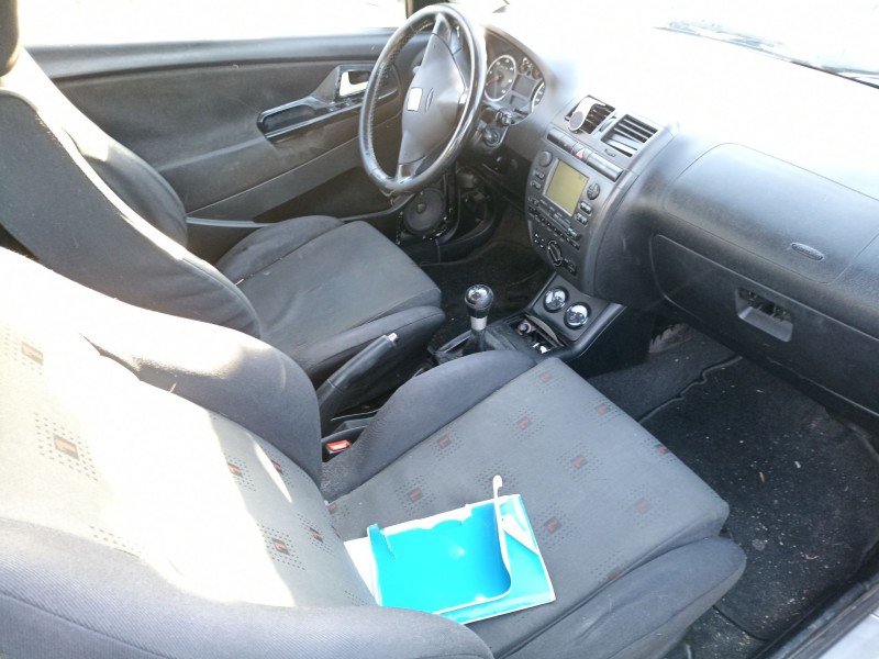 seat ibiza del año 1999