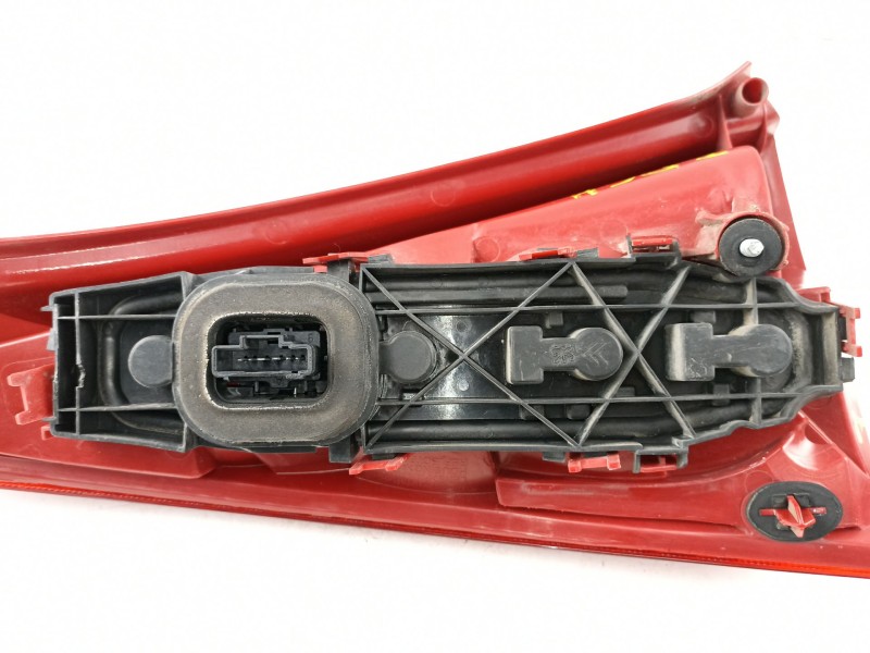 Recambio de piloto trasero derecho para citroen c3 1.4 hdi sx plus referencia OEM IAM 6351Q3  