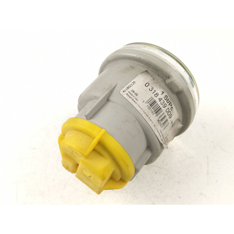 Recambio de antiniebla izquierdo para citroen c3 1.4 hdi sx plus referencia OEM IAM 96384979 0318439009 411802129