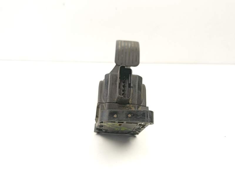 Recambio de cerradura puerta trasera izquierda para renault laguna 2.0 dci referencia OEM IAM 825010003R  