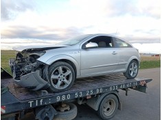 opel astra h berlina del año 2004