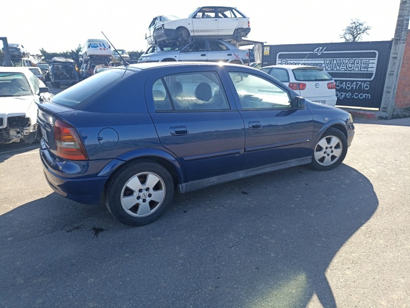opel astra g berlina del año 1998