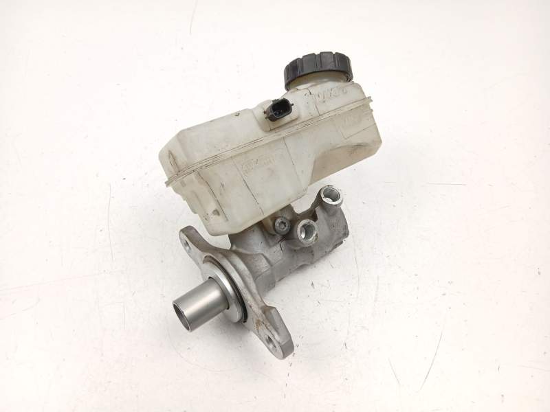 Recambio de bomba de freno para renault captur i (j5_, h5_) 1.2 tce 120 referencia OEM IAM 460119686R  