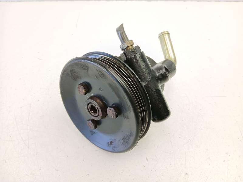 Recambio de bomba direccion para daewoo aranos 2.0 referencia OEM IAM 26025012  