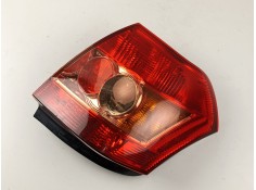 Recambio de piloto trasero derecho para toyota corolla (e12) 2.0 d-4d linea terra berlina referencia OEM IAM 8155102300  8156002 2