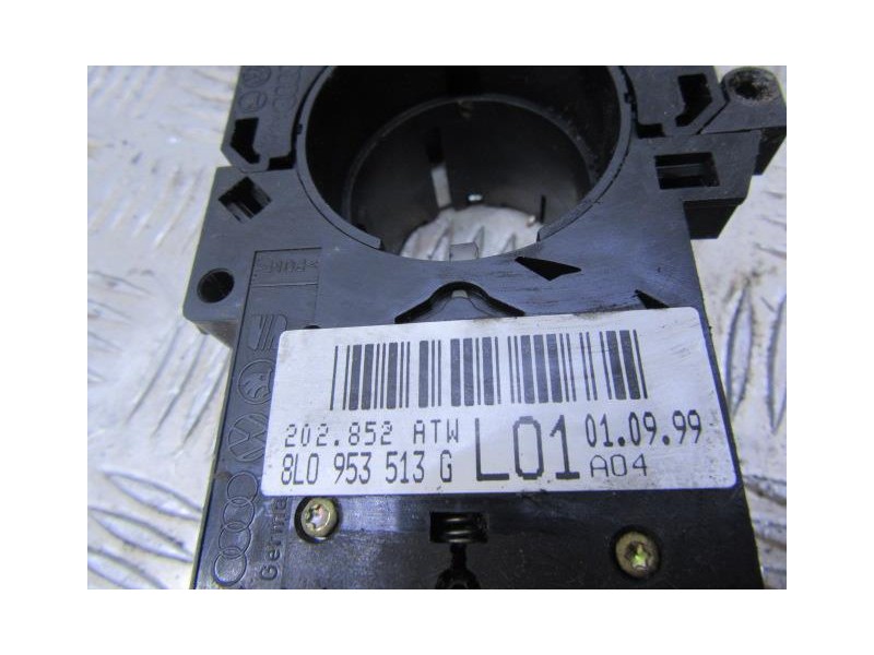 Recambio de mando luces y limpias : audi a6 : 2.5 tdi [1999] para audi a6 2.5 tdi referencia OEM IAM 8L0953513G  