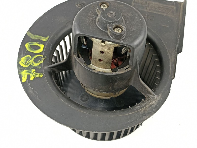 Recambio de motor calefaccion para seat ibiza 1.2 g -021a1000 5p referencia OEM IAM 132309T  