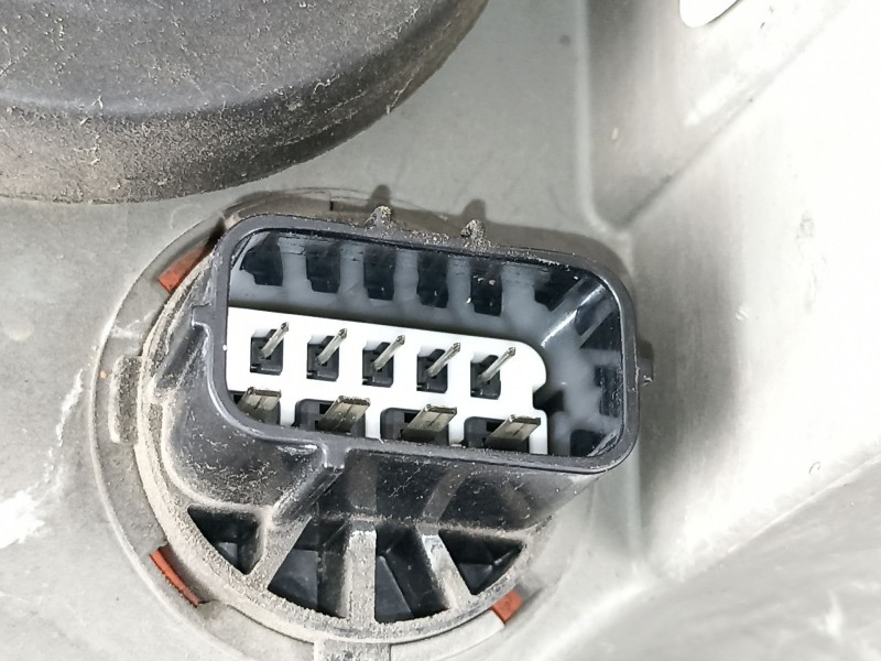 Recambio de faro derecho para mg rover serie 75 (rj) 2.0 v6 24v cat referencia OEM IAM 1DJ236032120 XBC103940 