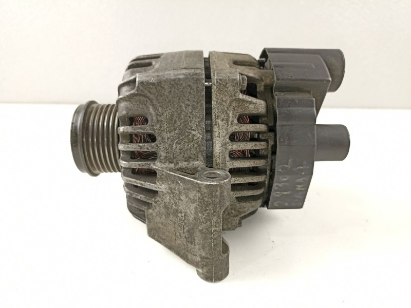Recambio de alternador para fiat doblo (119) 1.3 16v jtd cat referencia OEM IAM 46823547 TG9S010 
