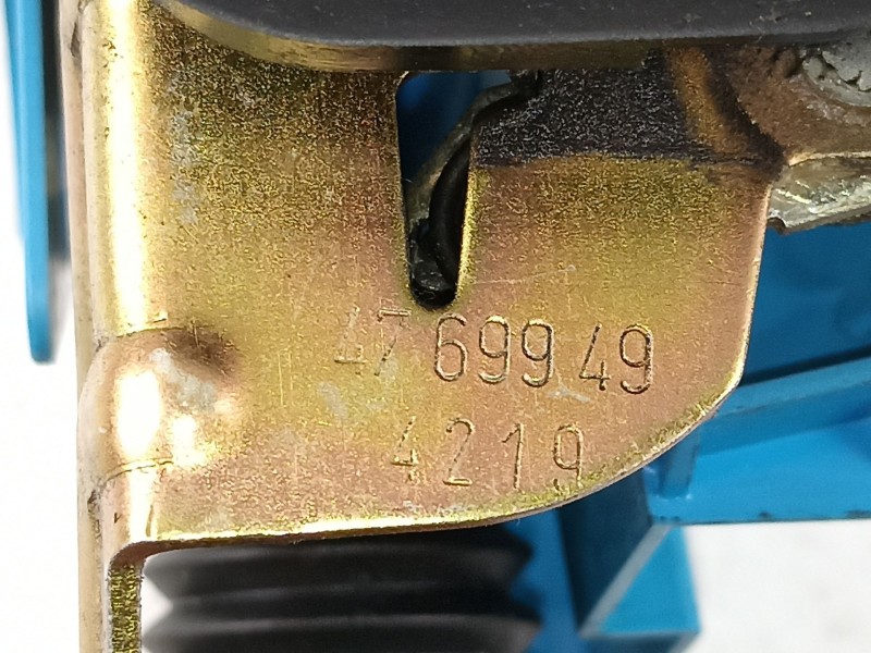 Recambio de cerradura puerta delantera derecha para saab 9-3 2.2 tid referencia OEM IAM 4769949 705329 