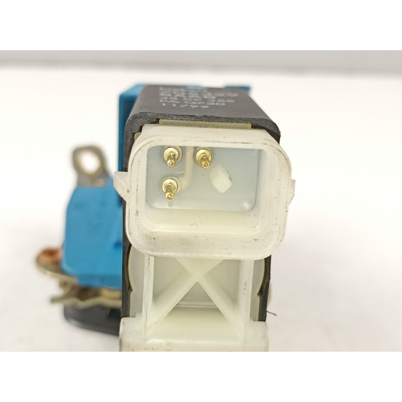 Recambio de cerradura puerta delantera derecha para saab 9-3 2.2 tid referencia OEM IAM 4769949 705329 