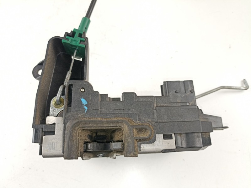 Recambio de cerradura puerta delantera derecha para opel astra gtc 1.7 16v cdti referencia OEM IAM 133234  13210749