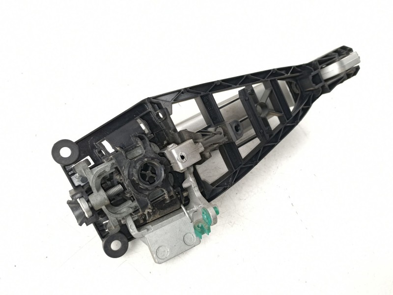 Recambio de manilla delantera derecha para opel astra gtc 1.7 16v cdti referencia OEM IAM 138626  24463524