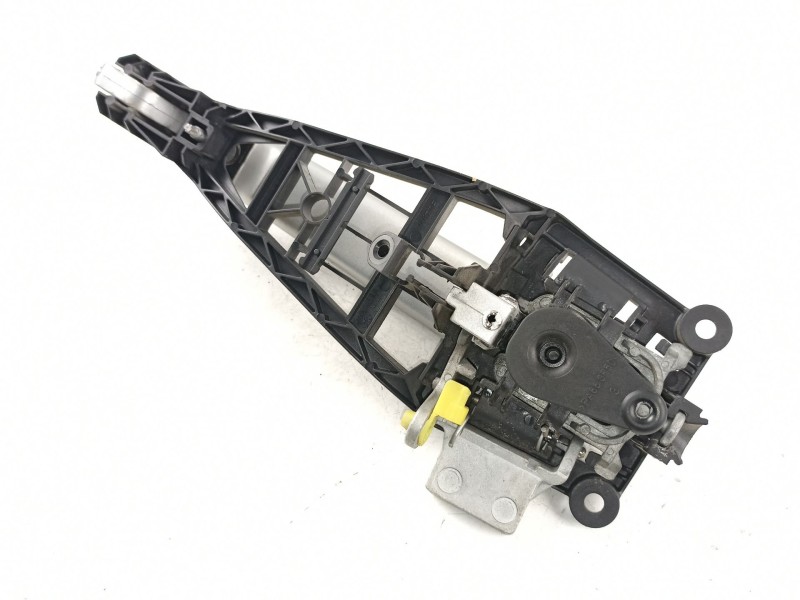 Recambio de manilla delantera izquierda para opel astra gtc 1.7 16v cdti referencia OEM IAM 138620  24463523