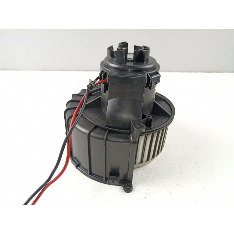 Recambio de motor calefaccion para opel astra gtc 1.7 16v cdti referencia OEM IAM 1845099 52421335 1845142