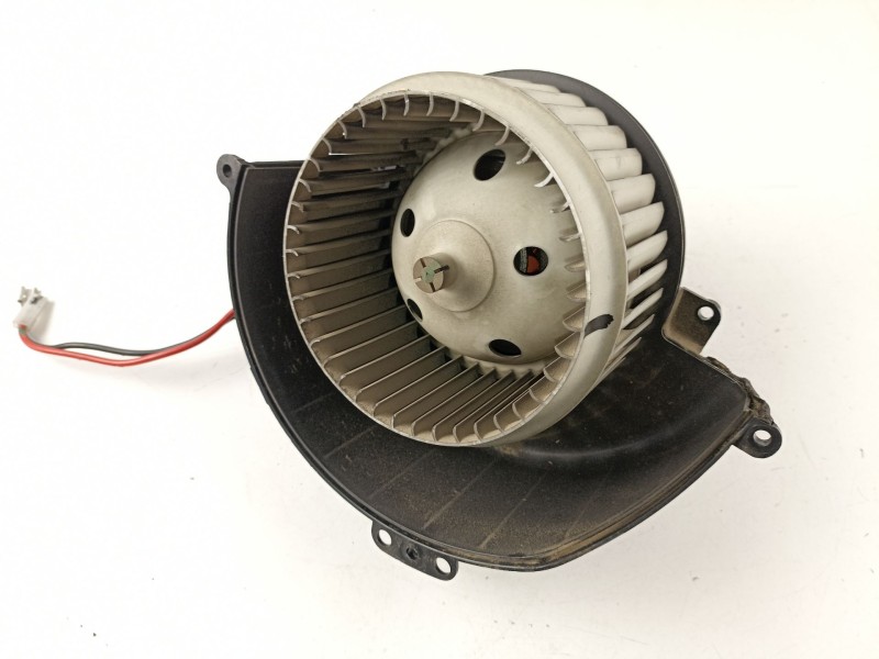 Recambio de motor calefaccion para opel astra gtc 1.7 16v cdti referencia OEM IAM 1845099 52421335 1845142