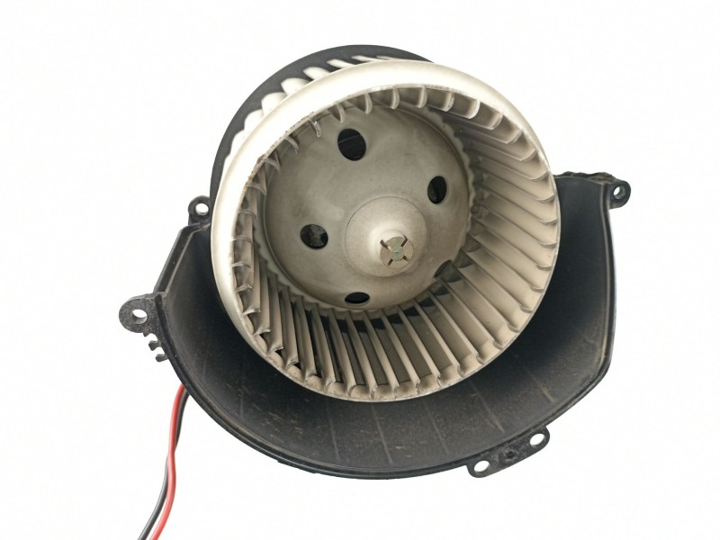 Recambio de motor calefaccion para opel astra gtc 1.7 16v cdti referencia OEM IAM 1845099 52421335 1845142