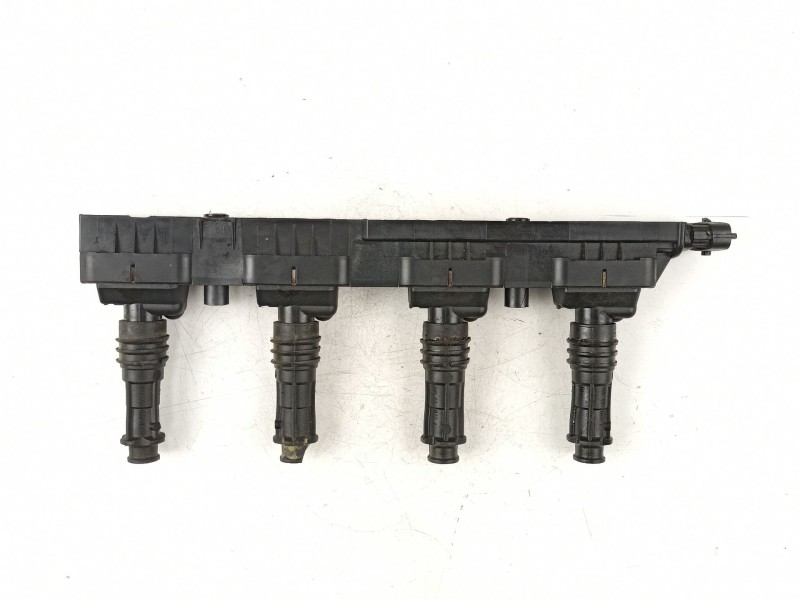 Recambio de bobina para opel corsa c comfort referencia OEM IAM 1208012 0221503015 90560110