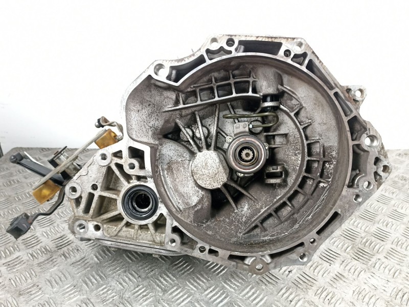 Recambio de caja cambios 5v gasolina para opel astra h berlina 1.6 16v referencia OEM IAM 55355489 649354685 