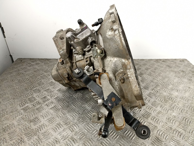 Recambio de caja cambios 5v gasolina para opel astra h berlina 1.6 16v referencia OEM IAM 55355489 649354685 