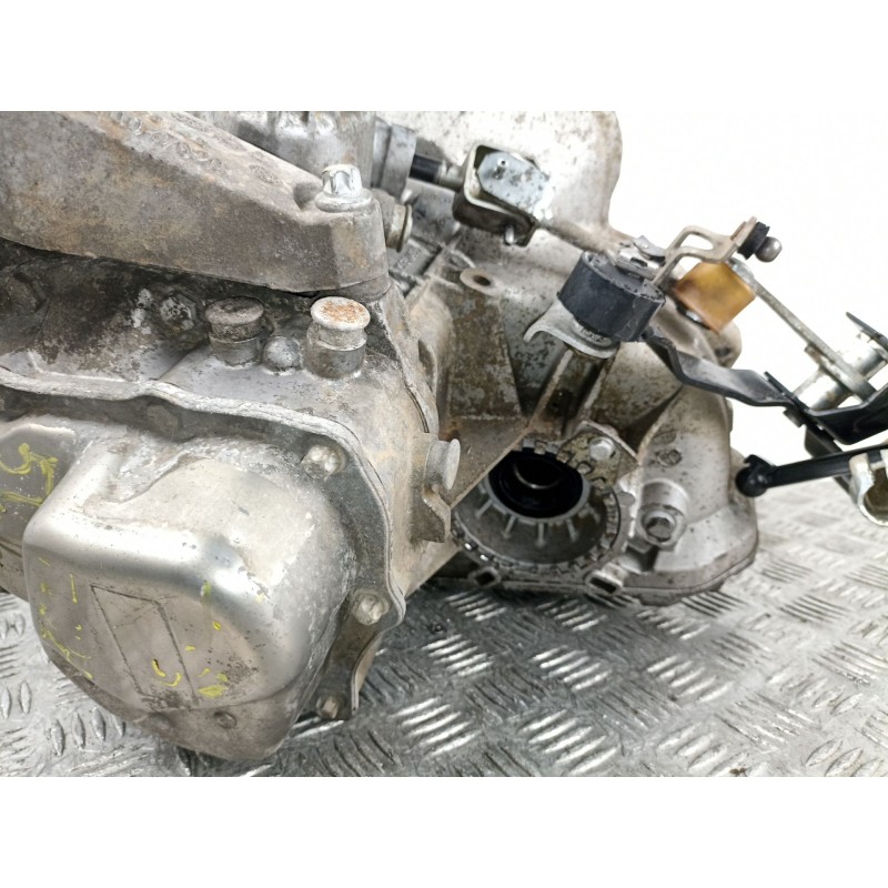 Recambio de caja cambios 5v gasolina para opel astra h berlina 1.6 16v referencia OEM IAM 55355489 649354685 