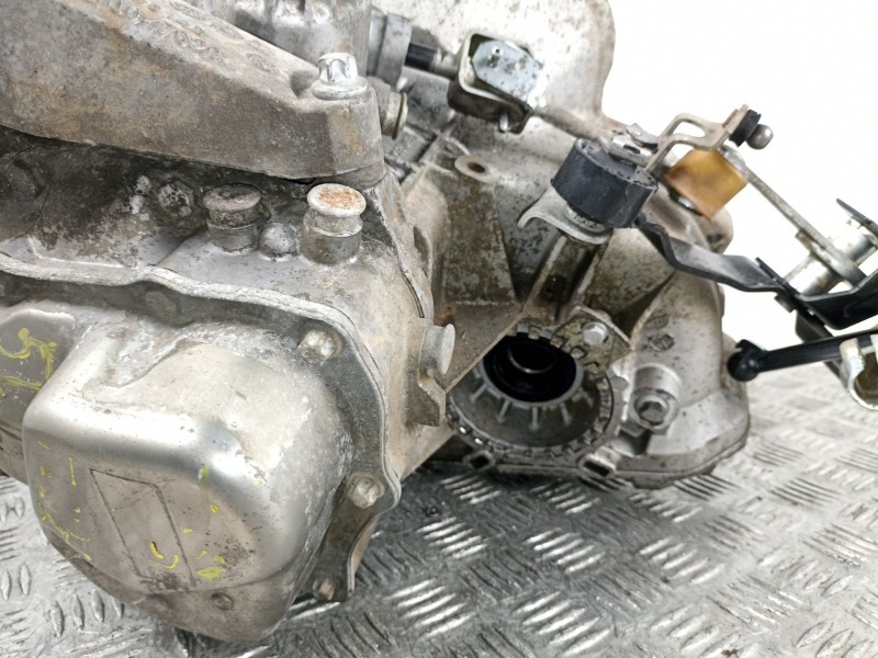 Recambio de caja cambios 5v gasolina para opel astra h berlina 1.6 16v referencia OEM IAM 55355489 649354685 