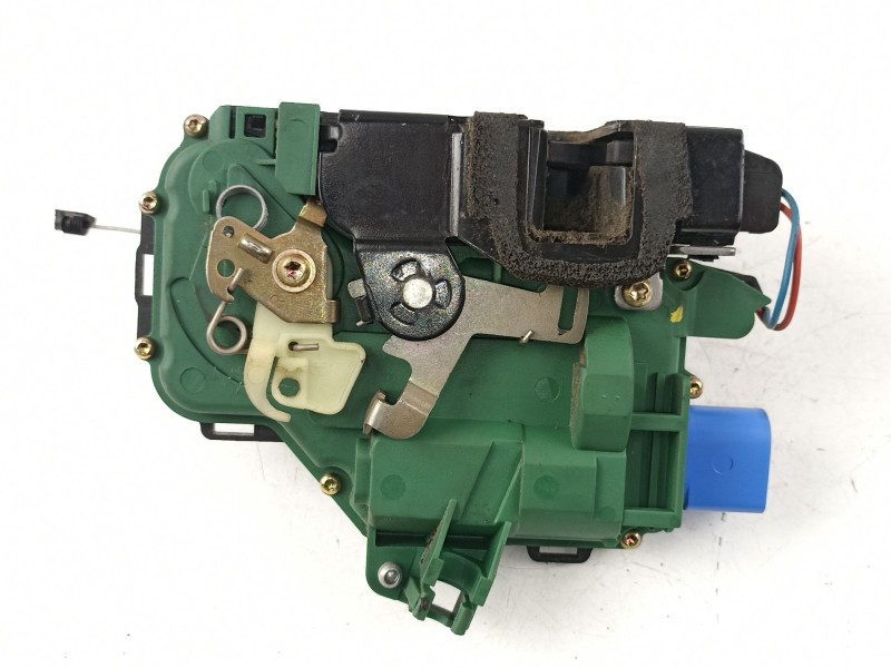 Recambio de cerradura puerta delantera derecha para volkswagen polo (9n1) 1.2 12v referencia OEM IAM 3B1837016BQ  