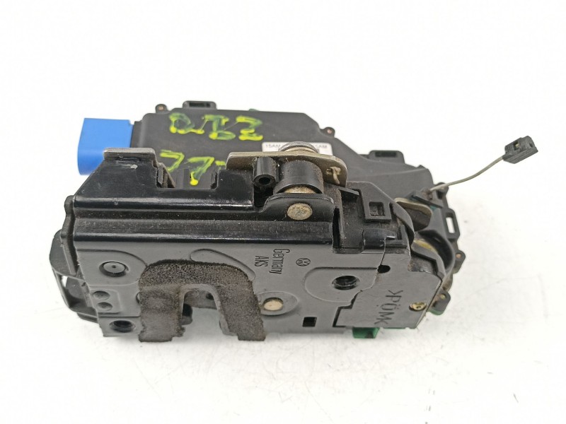 Recambio de cerradura puerta delantera izquierda para volkswagen polo (9n1) 1.2 12v referencia OEM IAM 3B1837015AM  
