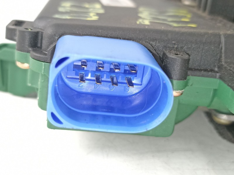 Recambio de cerradura puerta delantera izquierda para volkswagen polo (9n1) 1.2 12v referencia OEM IAM 3B1837015AM  